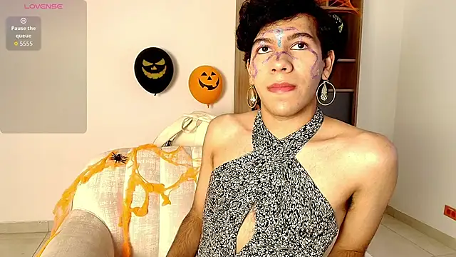 E R O S  online show from October 31, 9:29 pm