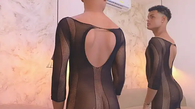 Valentino Thompson online show from October 3, 8:36 pm
