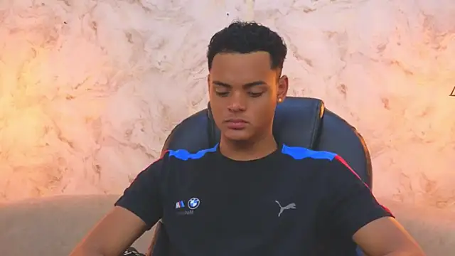 Valentino Thompson online show from November 6, 8:01 pm