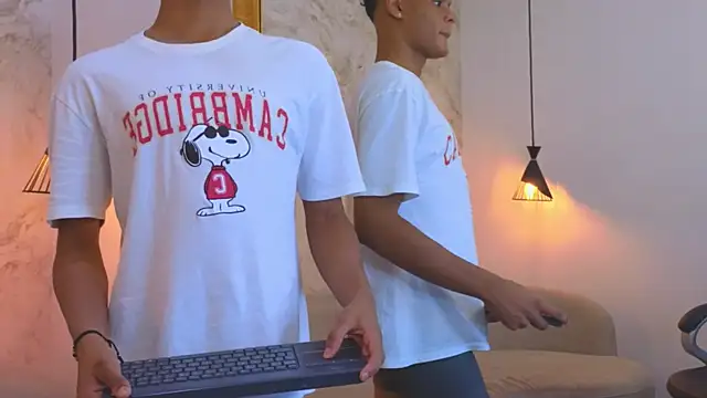 Valentino Thompson online show from October 21, 8:12 pm