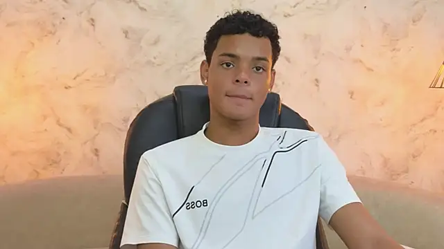 Valentino Thompson online show from September 28, 8:07 pm
