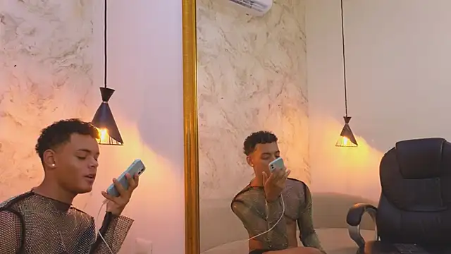 Valentino Thompson online show from October 7, 8:24 pm