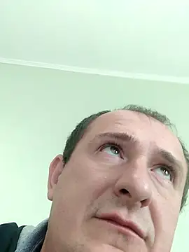 zurab39 online show from October 6, 11:37 am