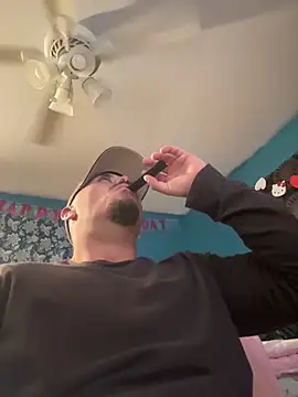 AlexR9700 online show from April 4, 3:14 am