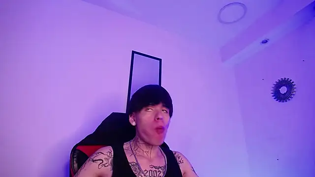 Anhonymus  online show from November 7, 4:05 am