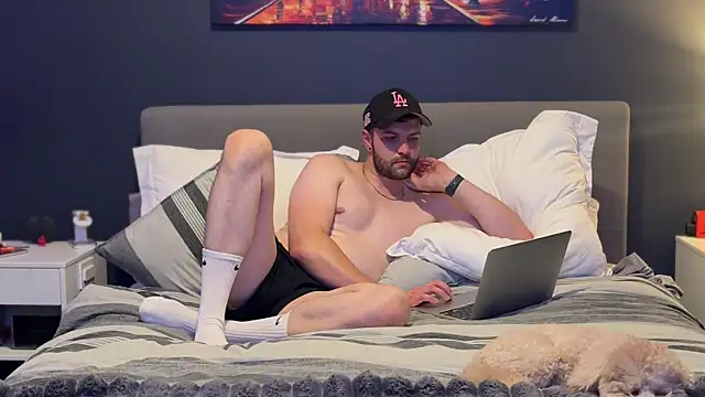 THIS boiNtoys online show from February 28, 12:26 pm