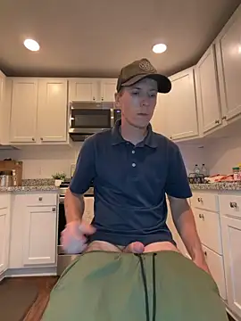 Badstepson33 online show from May 5, 11:38 pm