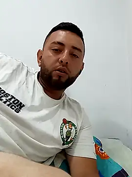 angelitocalientico online show from April 15, 2:17 pm