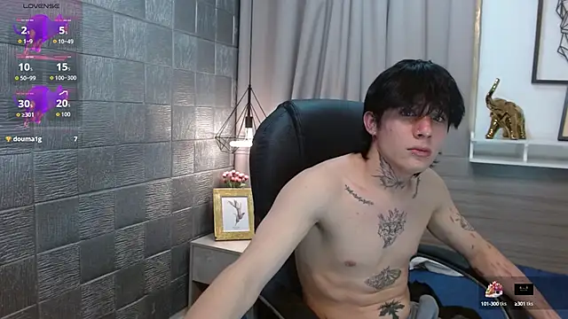 Iantwink18 online show from October 6, 10:14 pm