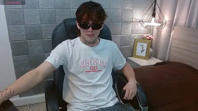 Iantwink18 online show from September 24, 2:59 pm