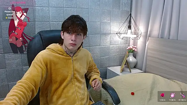 Iantwink18 online show from September 19, 5:52 am