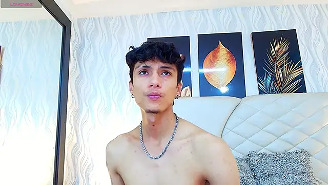 Lean Portman online show from October 24, 8:43 pm