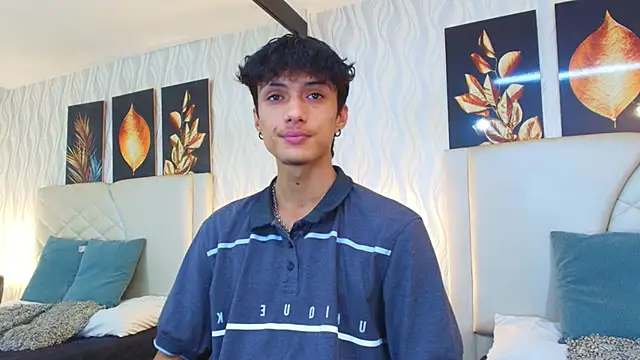 Lean Portman online show from November 4, 8:32 pm