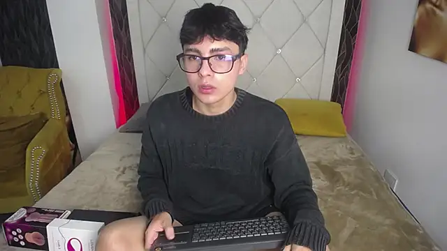 SamuFOXXX online show from October 2, 8:24 pm