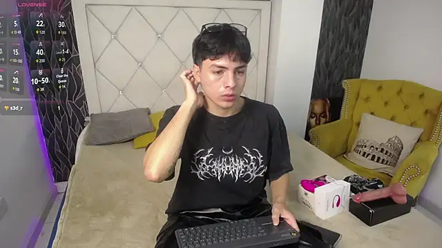 SamuFOXXX online show from October 6, 8:13 pm