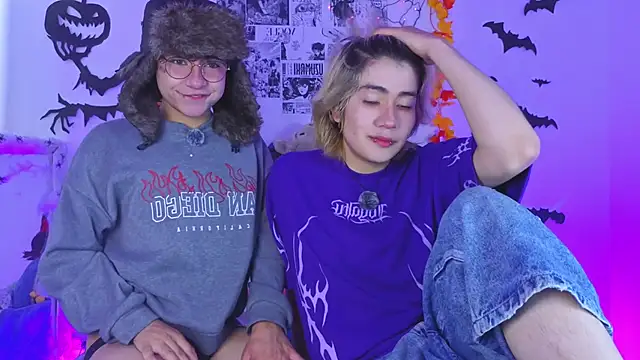 Vamps Lovers online show from October 6, 1:05 pm