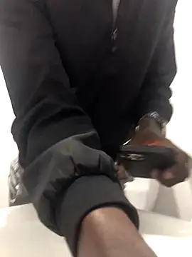 DarkSkiined online show from October 28, 10:40 am