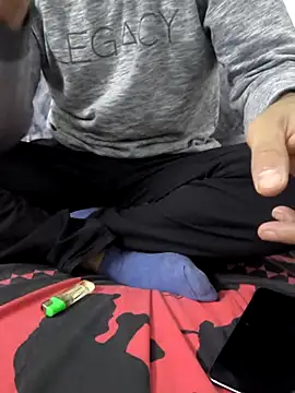 yazinyazin1 online show from November 8, 11:08 pm