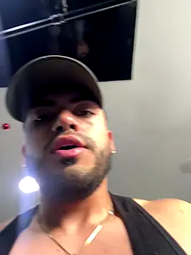 Alexander Diiaz online show from November 21, 5:56 pm