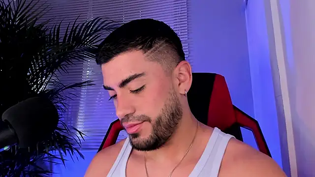 Alexander Diiaz online show from October 9, 11:59 am