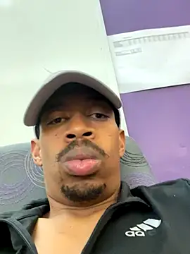 fitsexyman online show from October 10, 1:27 pm