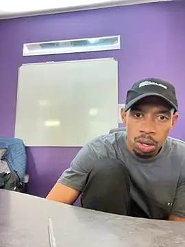 fitsexyman online show from November 18, 12:31 pm