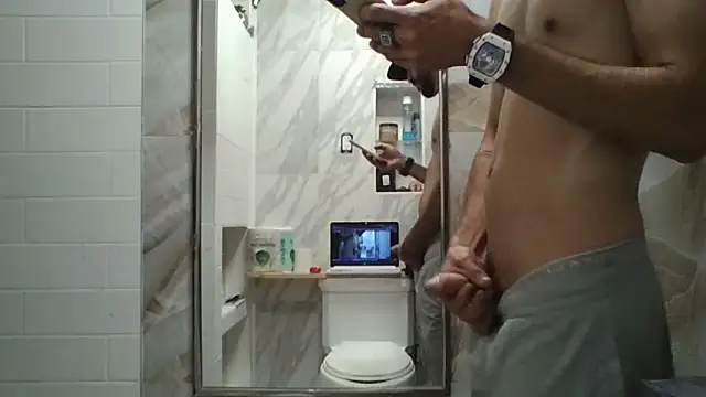 sam25Nyc online show from September 12, 5:40 am