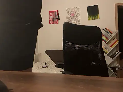 noahvale2 online show from September 16, 5:58 pm