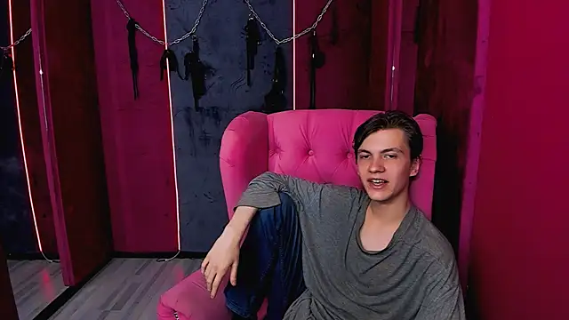 OttoWilliams online show from October 6, 8:57 pm