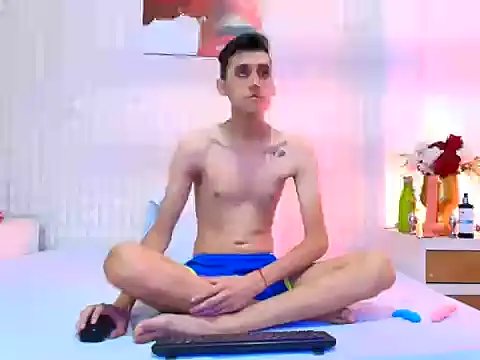 LuigiMarchetti online show from November 4, 7:37 pm