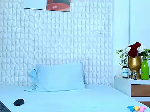 LuigiMarchetti online show from October 20, 7:51 pm