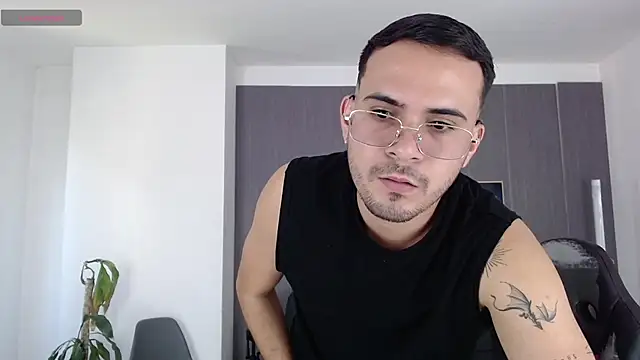 Arontrey21 online show from September 15, 7:26 pm