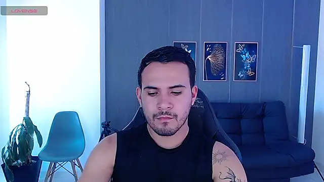 Arontrey21 online show from October 6, 8:02 pm