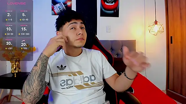 Nicolas James Sc online show from October 15, 1:52 pm