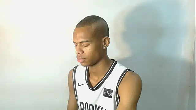 criss zuri online show from October 14, 11:50 am