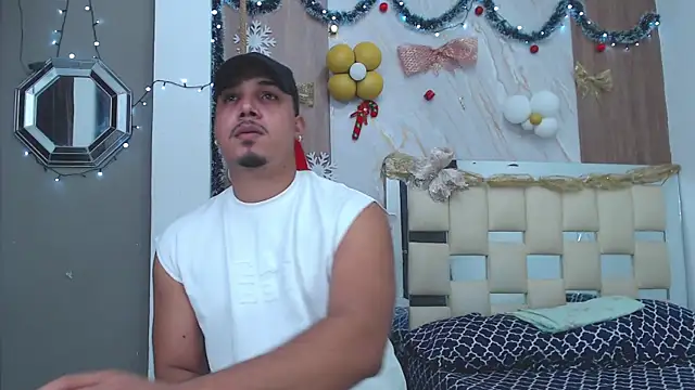 taylor collins  online show from December 19, 11:12 pm