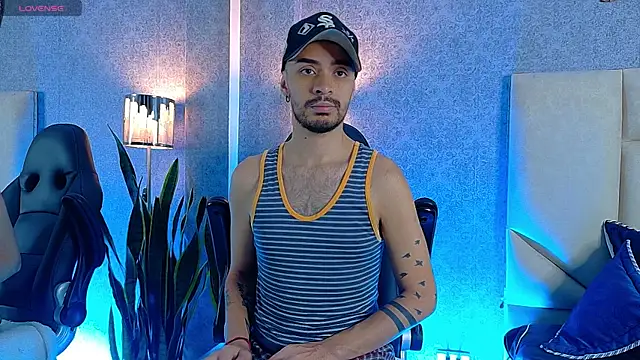 Snapshot of HairyDiamond_ chatting on September 26, 8:06 pm HairyDiamond online show from September 26, 8:06 pm