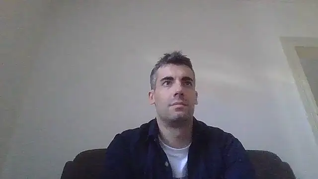 Snapshot of JulioIsHere4you chatting on October 11, 12:31 pm JulioIsHere4you online show from October 11, 12:31 pm