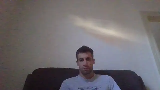 Snapshot of JulioIsHere4you chatting on September 19, 6:58 am JulioIsHere4you online show from September 19, 6:58 am