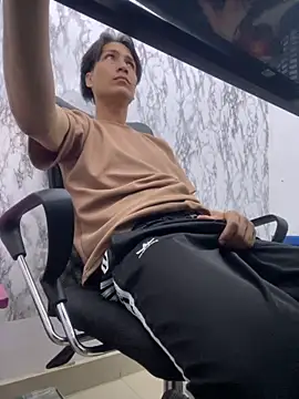 StevenHumps online show from October 26, 6:37 am