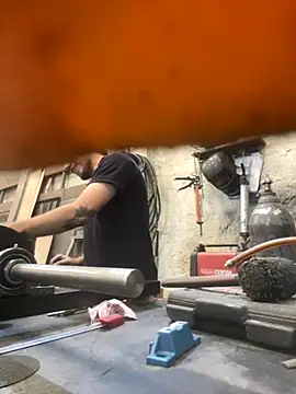 True Di online show from December 1, 3:59 pm