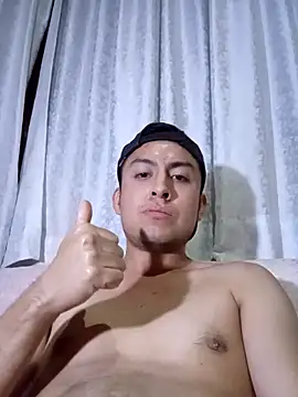 aczinovelez342 online show from October 18, 7:35 am