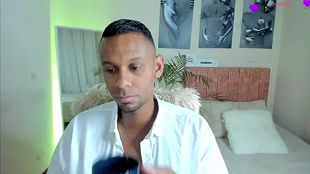 KingEdward  online show from October 13, 10:32 am