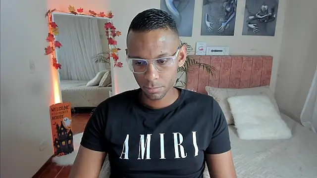 KingEdward  online show from October 23, 10:19 am