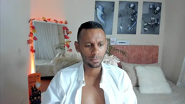 KingEdward  online show from October 19, 10:40 am