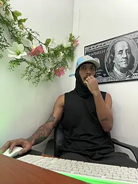 carl jhonson821 online show from October 20, 7:07 pm