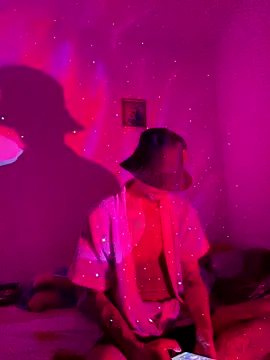 carl jhonson821 online show from October 25, 8:54 pm