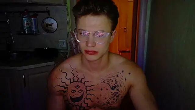 James  Noah online show from September 27, 12:52 am