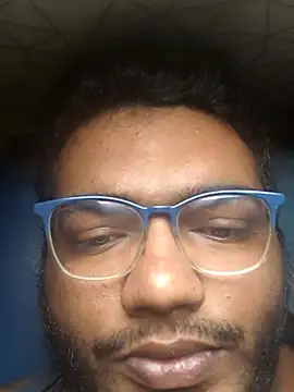 zainshaik1010 online show from October 13, 4:29 am