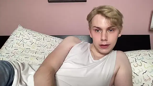 Snapshot of scottishtwink01 chatting on September 27, 5:33 pm scottishtwink01 online show from September 27, 5:33 pm